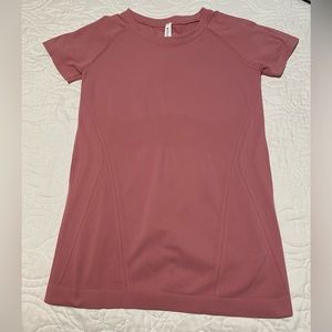 Athleta Momentum Tee